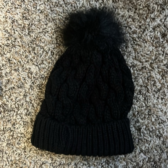 Winter hat trio. - Picture 3 of 5